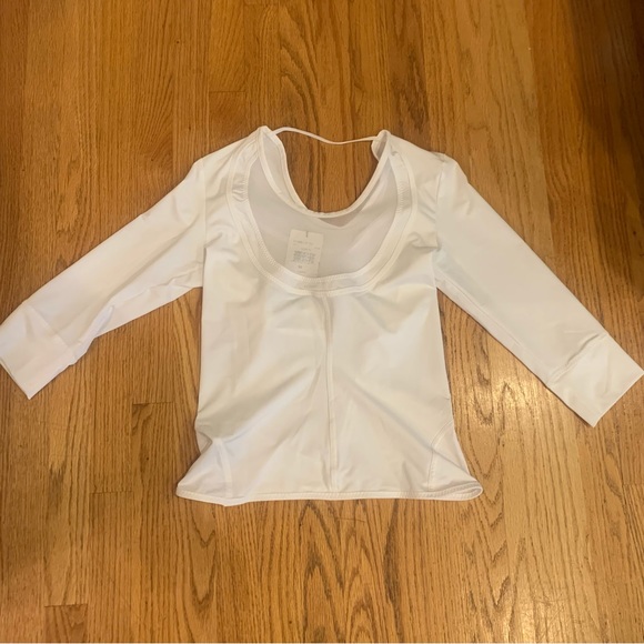 Stella McCarthy Barricade 3/4 sleeve mesh white tennis top NWT - Picture 6 of 8